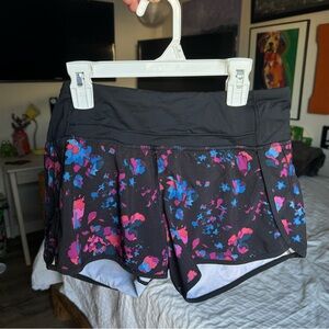 women’s lululemon dandy digie multicolored/black run times 4” short style